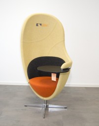 Akustisch gedmmter Designer Sessel